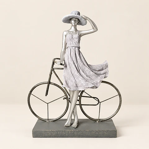 Figura Decorativa Mulher com Bicicleta