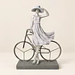 Figura Decorativa Mulher com Bicicleta - Thumbnail 1