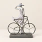 Figura Decorativa Mulher com Bicicleta - Thumbnail 2