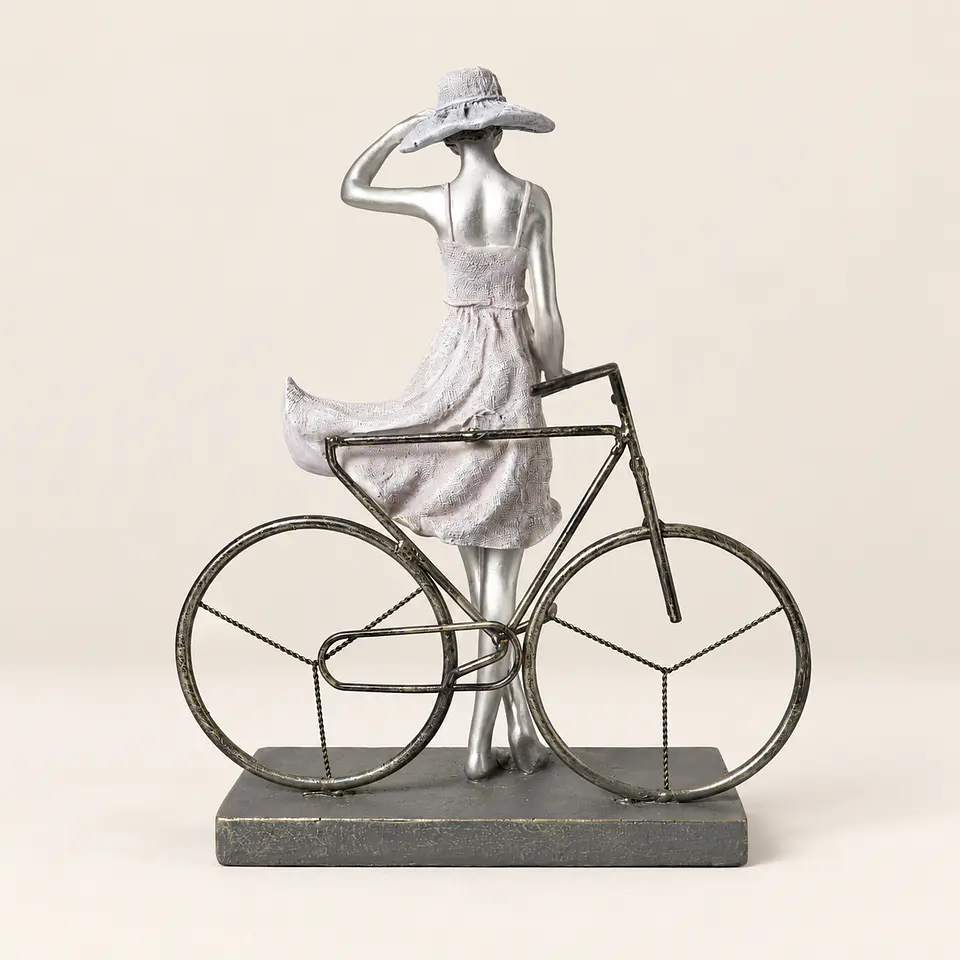 Figura Decorativa Mulher com Bicicleta 2