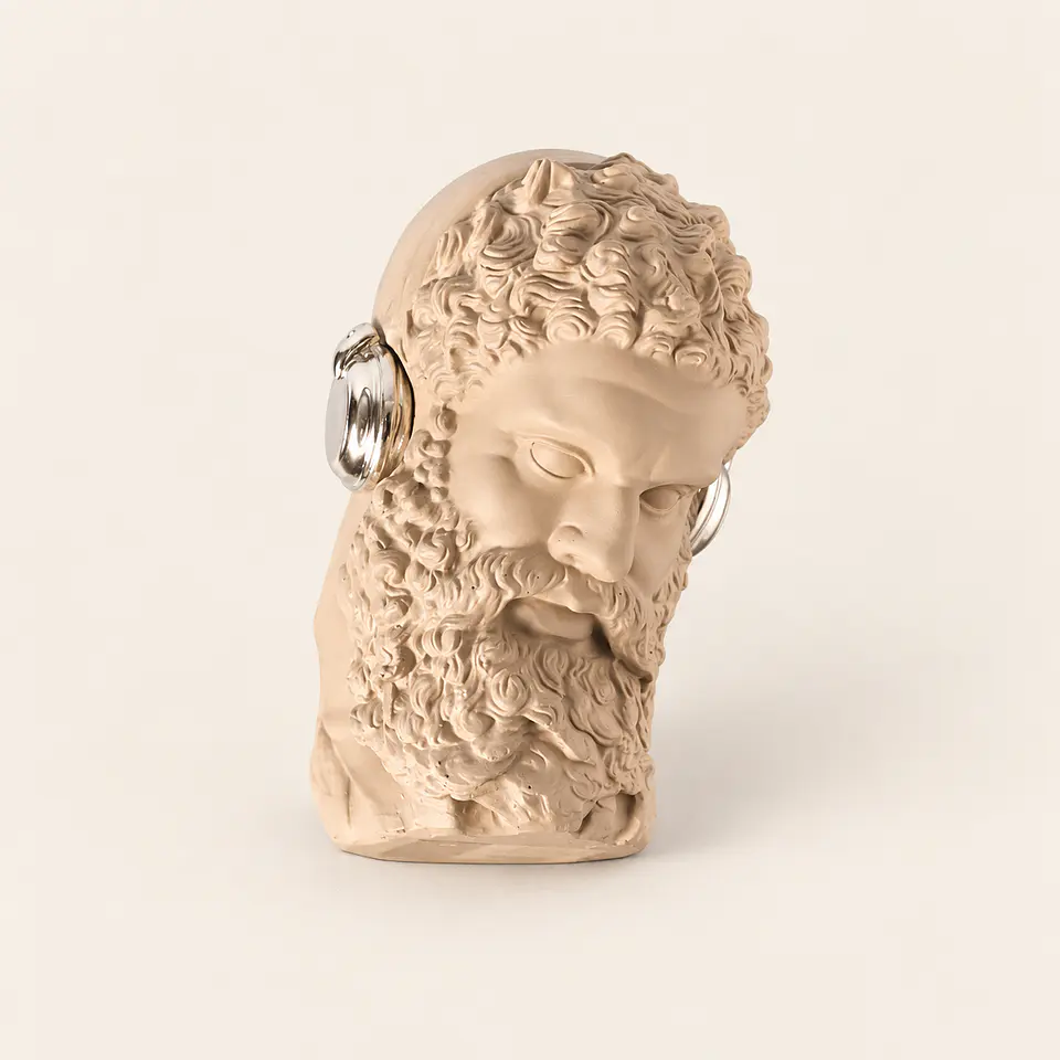 Figura Decorativa com Headphones Prateados 4