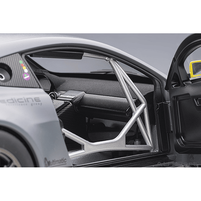 1/18  ASTON MARTIN VANTAGE GT3 TEAM R-MOTORSPORT BATHURST 12 HOUR 2019 J.DENNIS/M.VAXIVIERE/M.KIRCHHOEFER #62  
