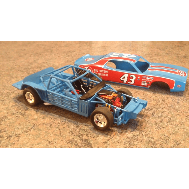 Carro Colección  Dodge Charger Richard Petty 1/16