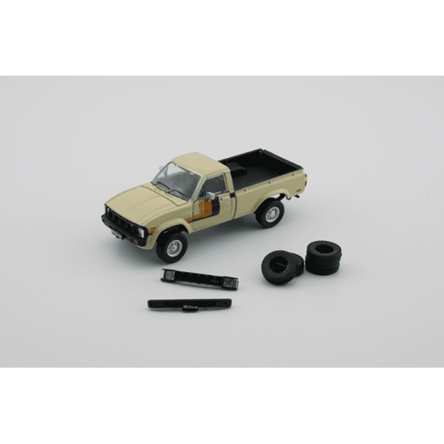 Carro Colección  Toyota 1980 Hilux N60 N70 Ivory1/64