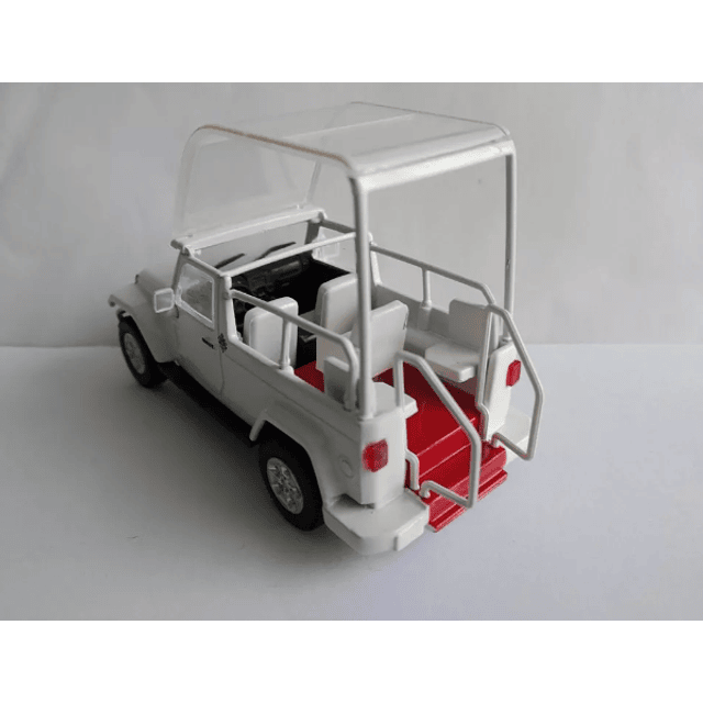 Carro Colección  Jeep Wrangler Papamovil1/43