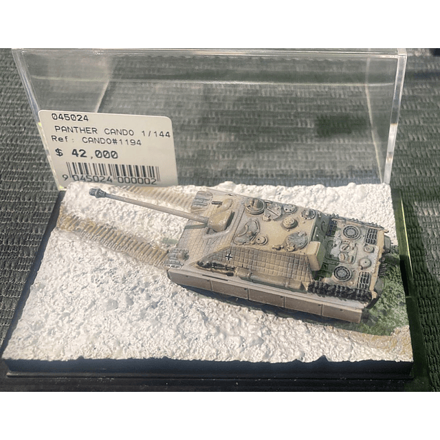 Tanque de Guerra  Panther Cando 1/144