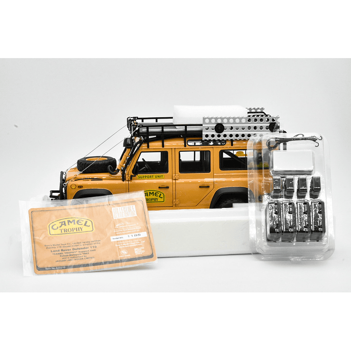 Carro Colección  Land Rover Defender 110 Camel 1/18 3