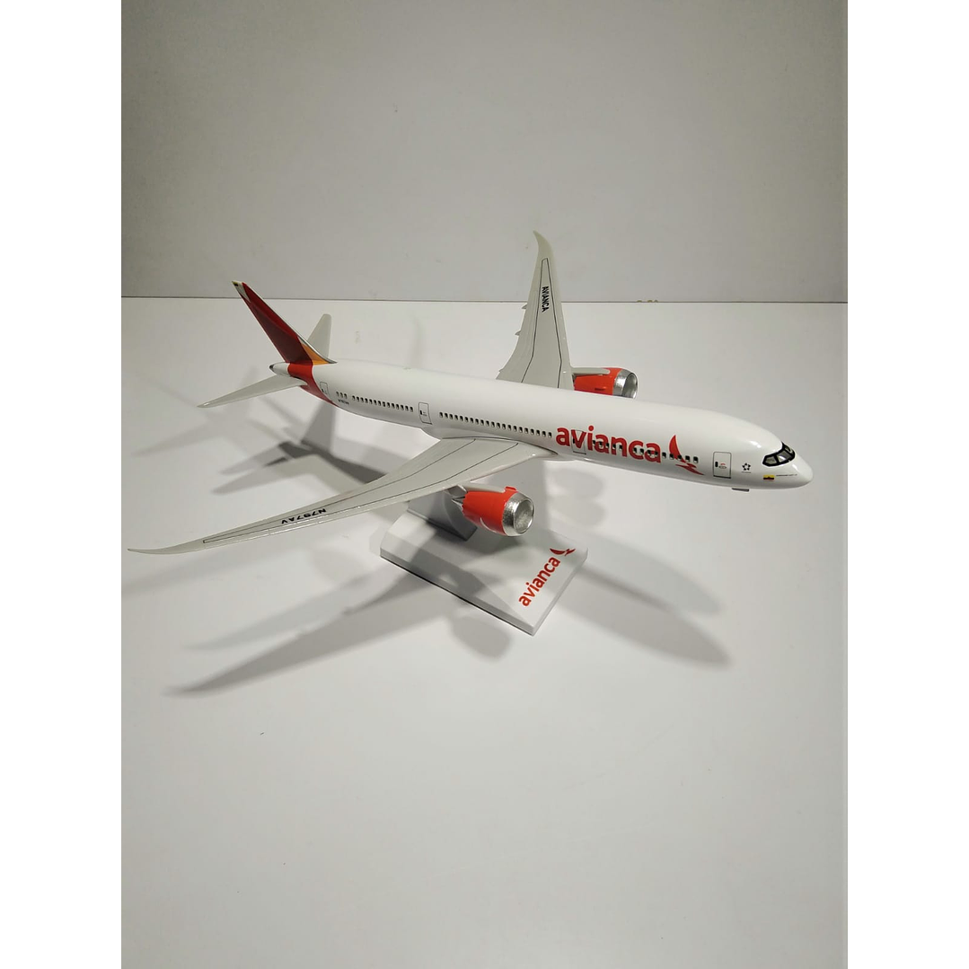 Avión colección B787 Avianca con luces 1