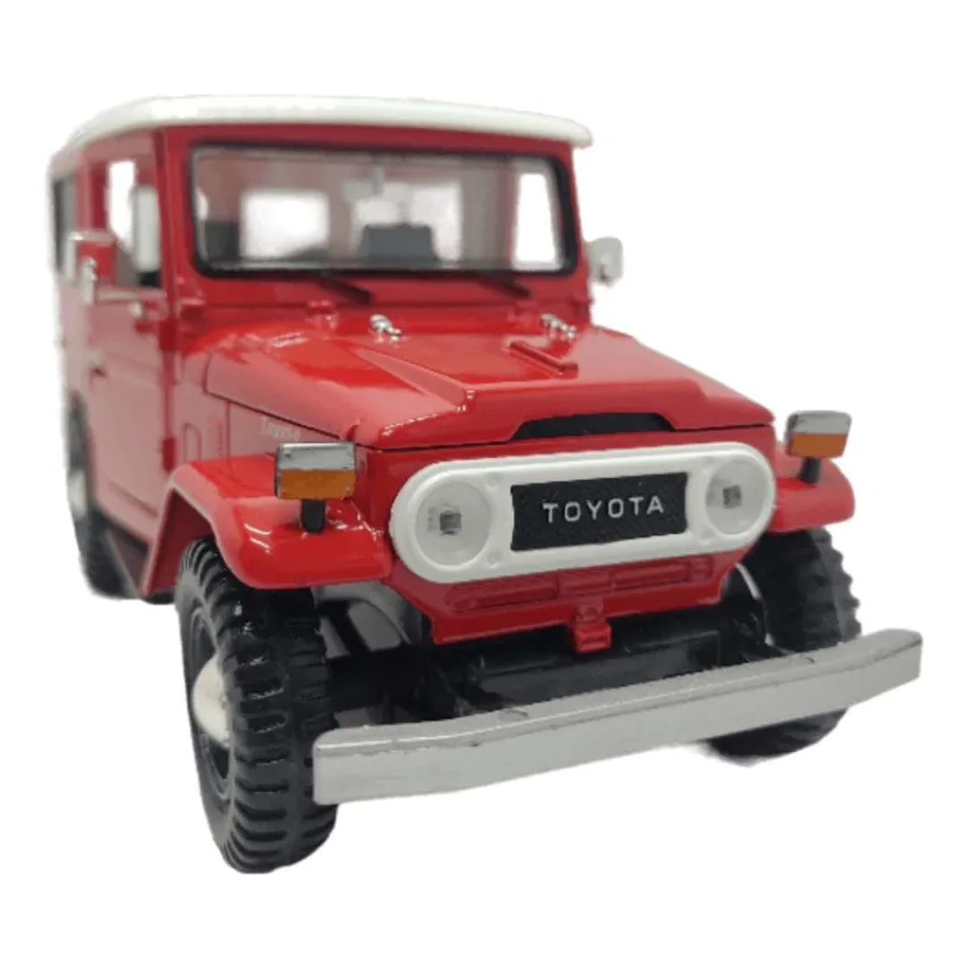 Carro Colección  Toyota land cruiser Fj40 1/24 6