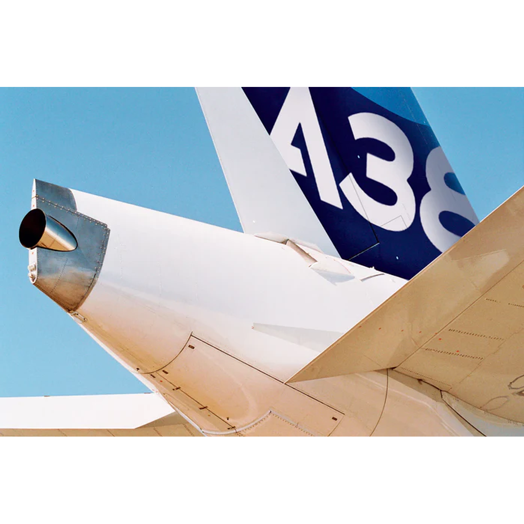 Para armar Airbus A380 Design New Livery  first flight 1/144 5