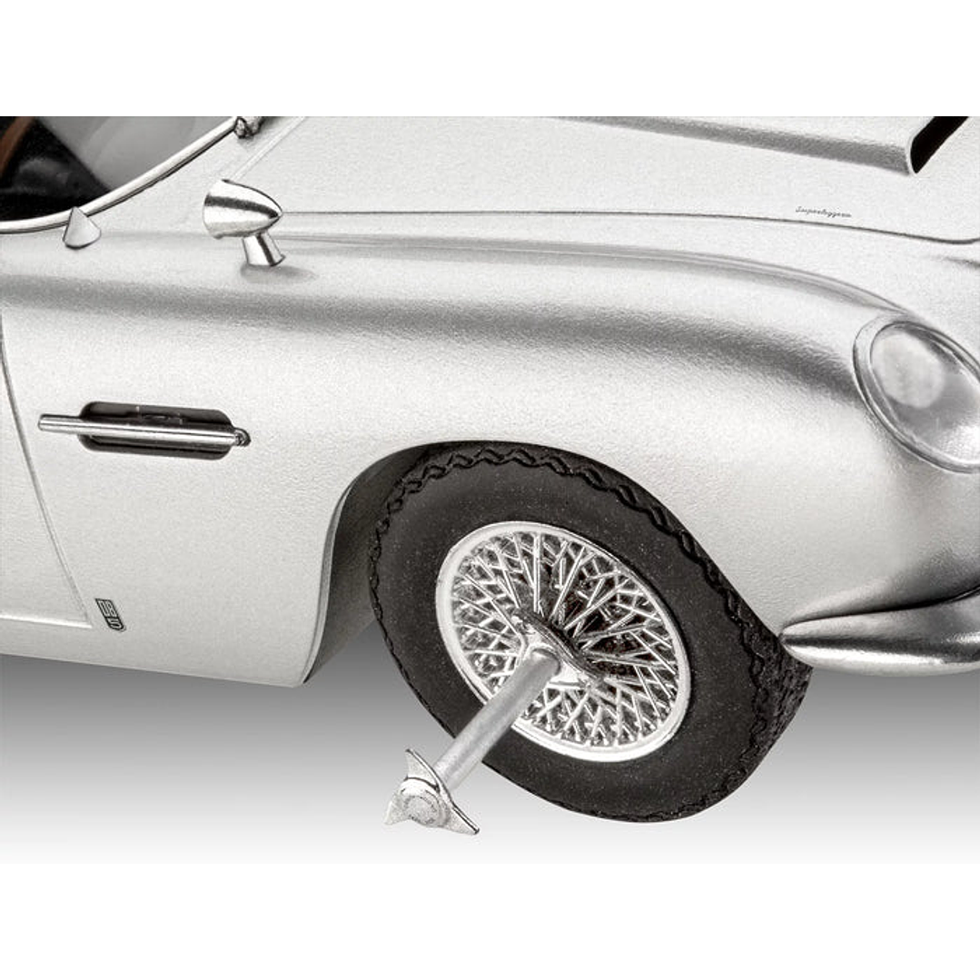 Vehículo para Armar Gift Set James Bond Aston Martn1/24 6