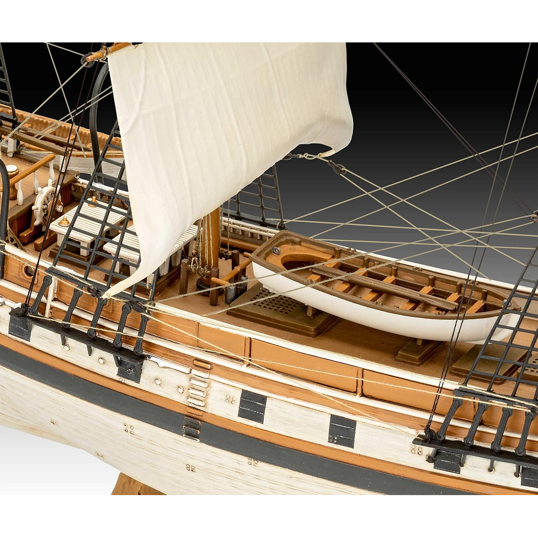 Barco para Armar Darwins Historical Discovery  barque H.M.S. Beagle 1/96 4