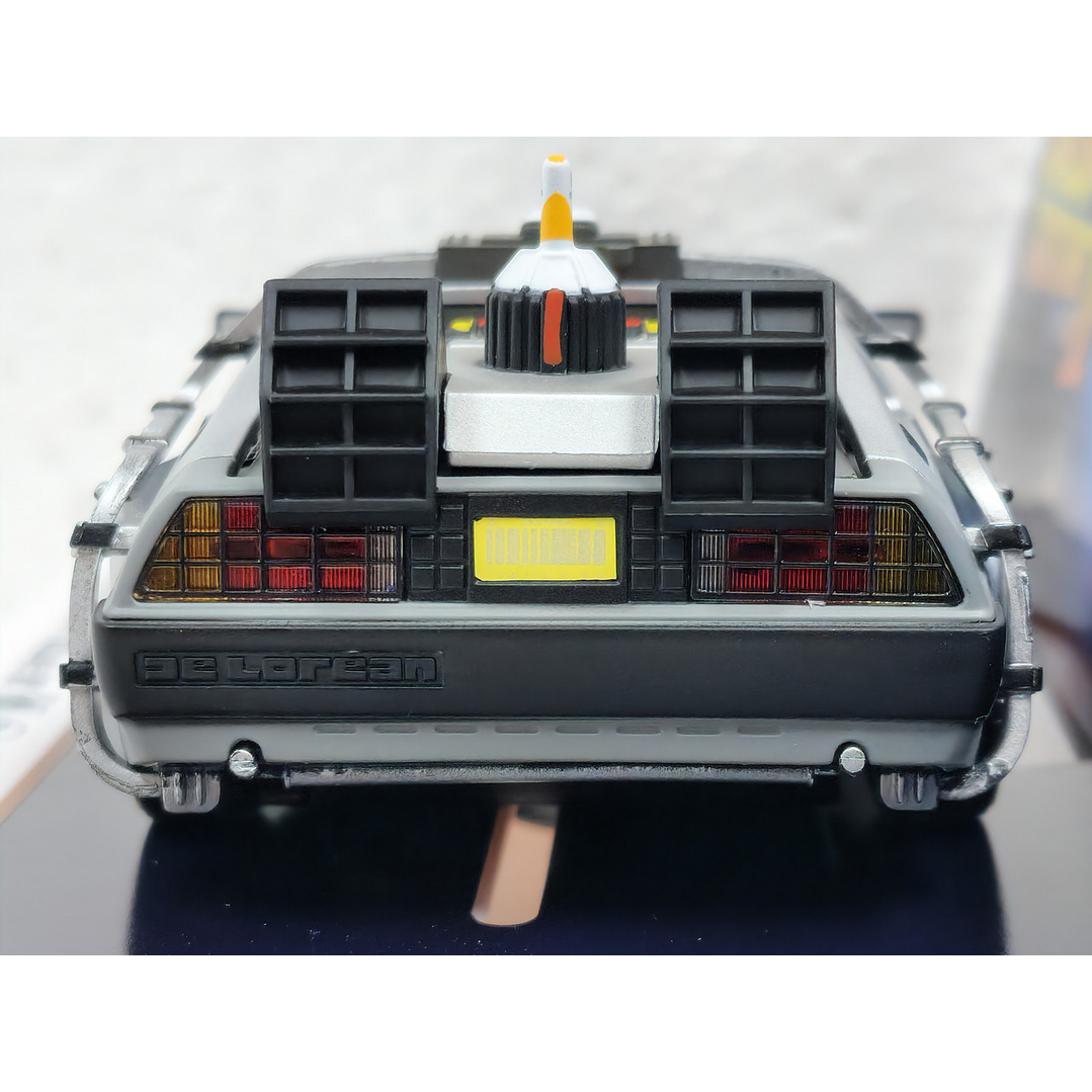  C4307 Scalextric DeLorean - Back to the Future III Time Machine 1:32 Slot Car *DPR* 3