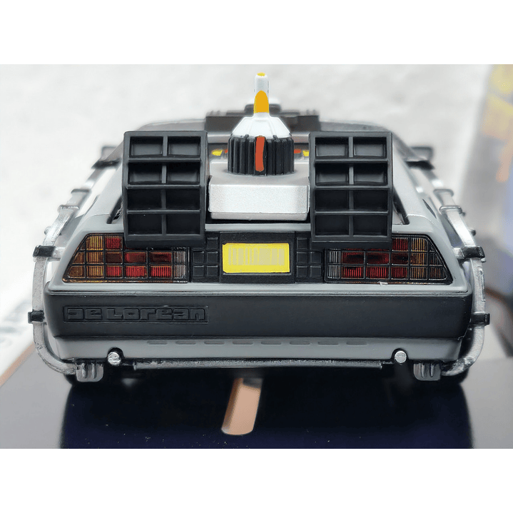  C4307 Scalextric DeLorean - Back to the Future III Time Machine 1:32 Slot Car *DPR* 3