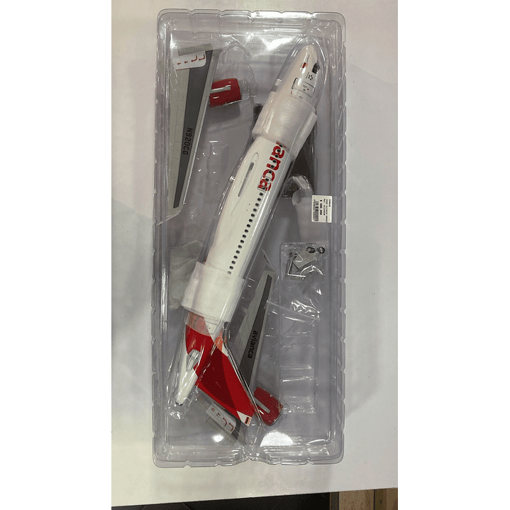 Avión Colección  A320 Avianca 48 cm largo 1