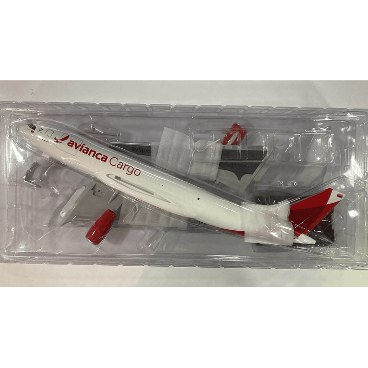 Avión Colección  A330 Avianca Cargo 47 cm de largo 1