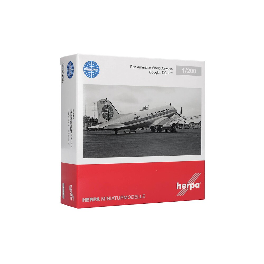 Avión Colección  Dc-3 Pan Am 1/200 3