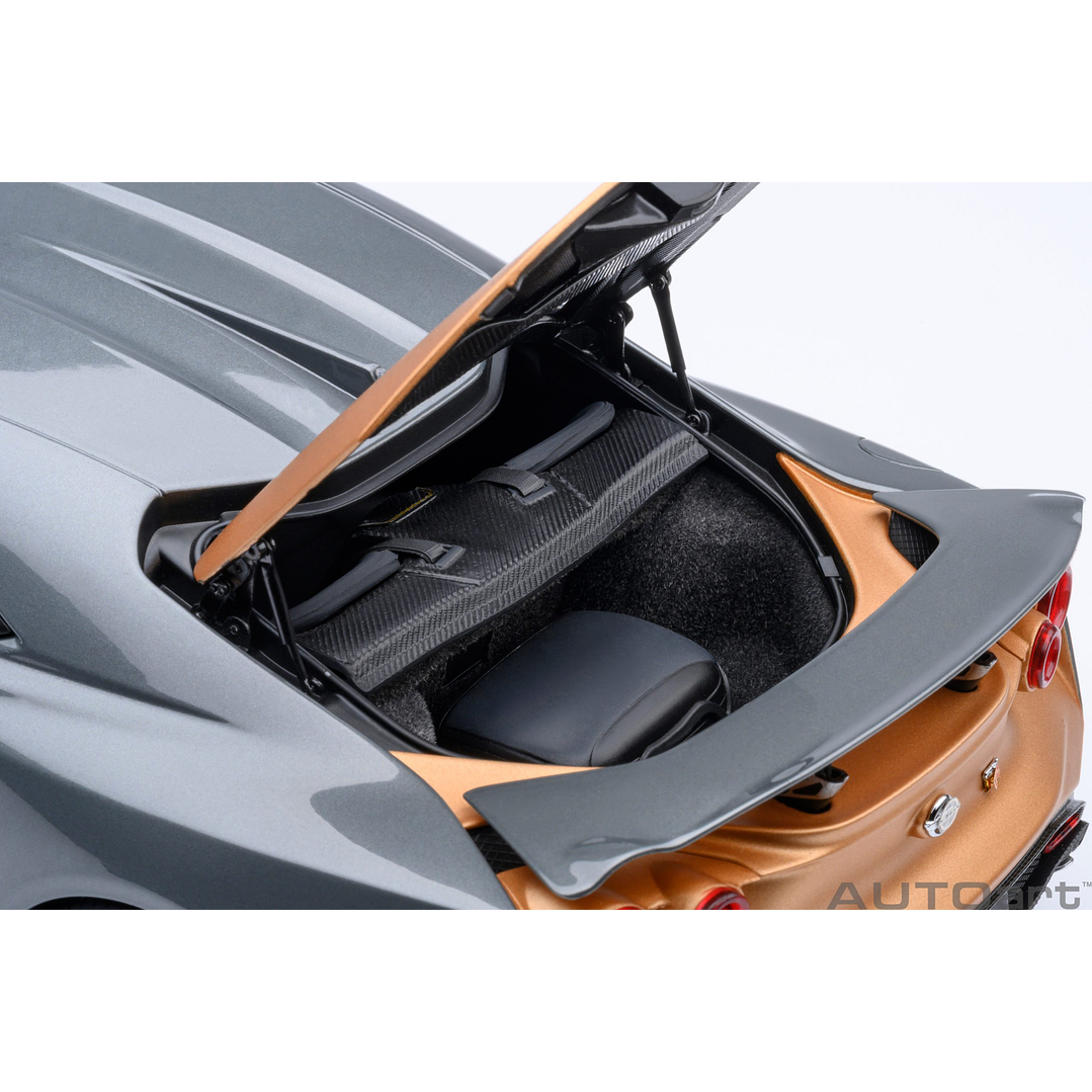 Carro Colección  Nissan Gt-R50 1/18 5