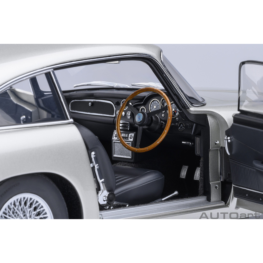 Carro Colección  Aston Martin Db5 Silver1/18 11