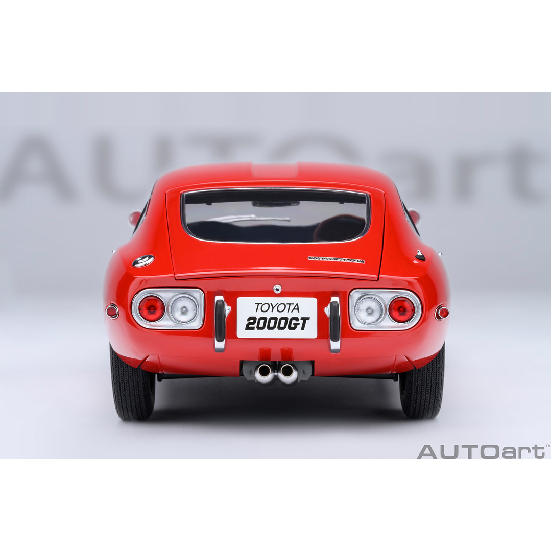 Carro Colección  Toyota 2000 Gt /67 1/18 7
