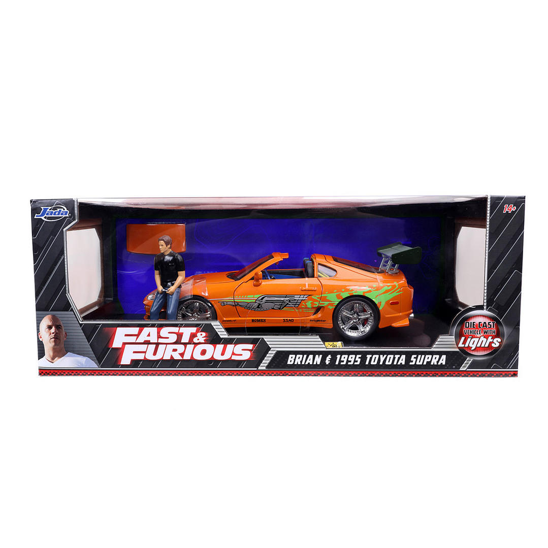 Carro Colección   1995 Toyota Supra w/Lights & Brian Figurine , Fast & Furious - Jada Toys 31139 - 1/18 Diecast Car 1