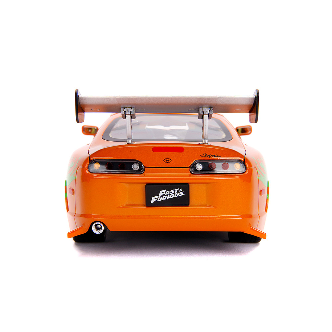 Carro Colección   1995 Toyota Supra w/Lights & Brian Figurine , Fast & Furious - Jada Toys 31139 - 1/18 Diecast Car 10