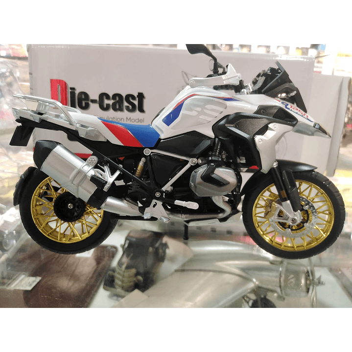 Moto   BMW R 1250   1/9 3