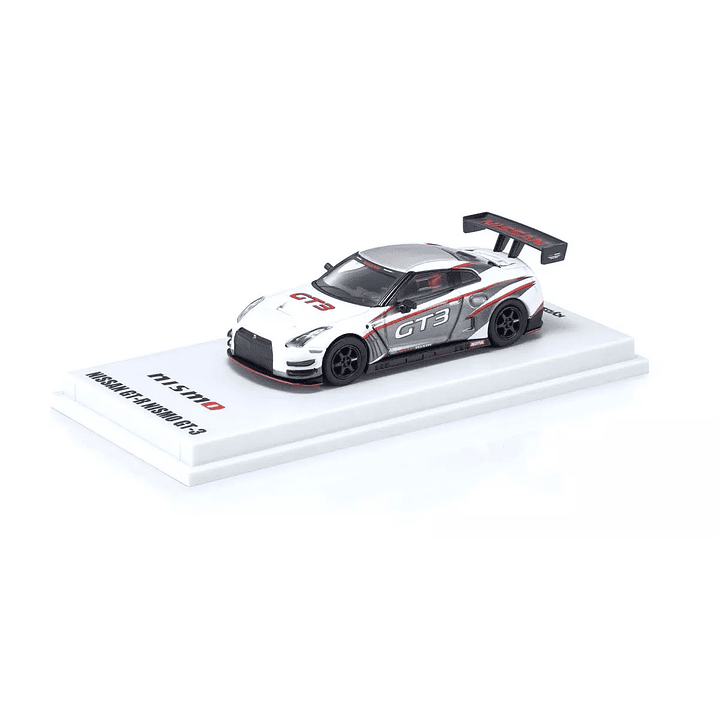 Carro Colección  Nismo R 35 Gt- Gt3 Led White1/64 1