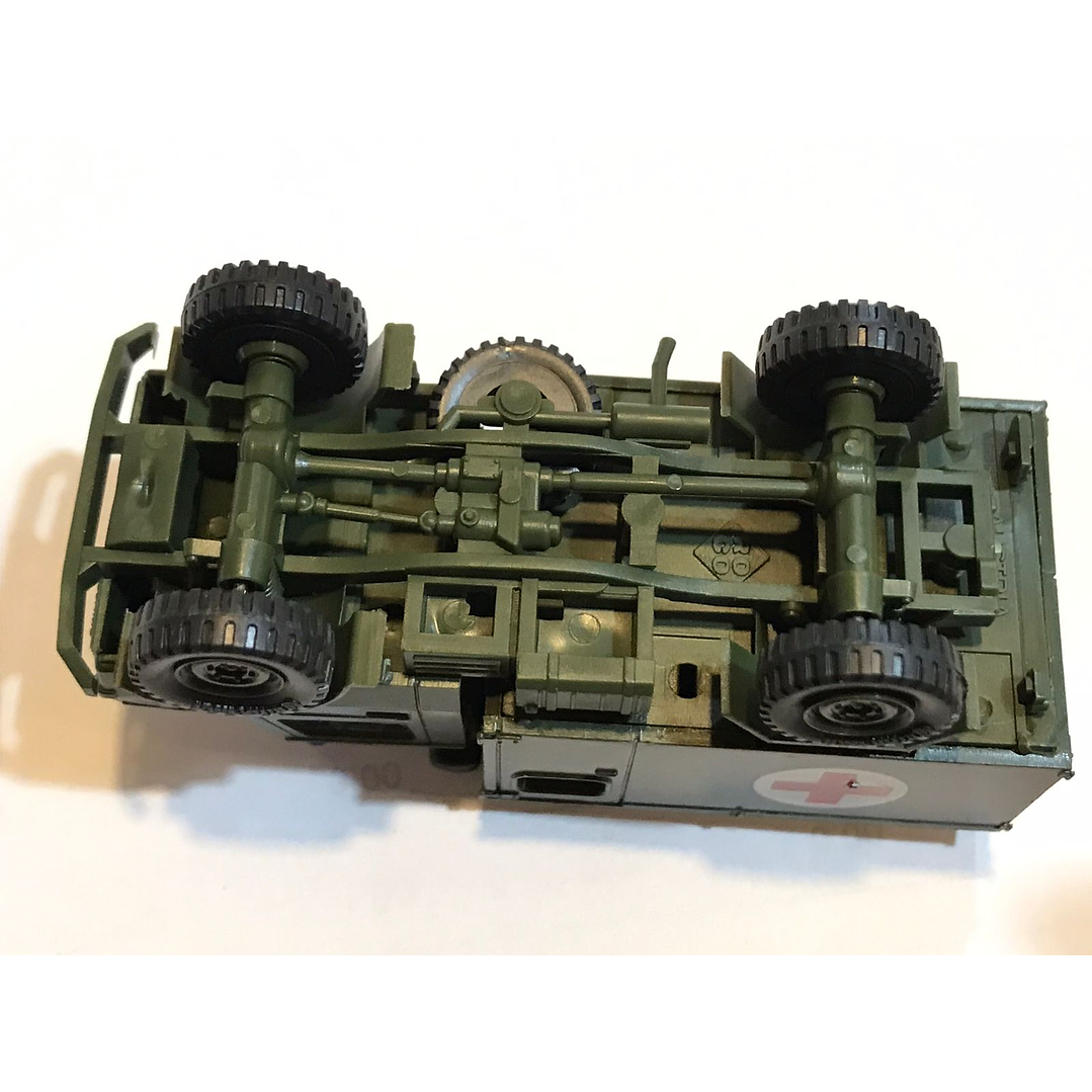  No Nuevo Unimog Ambulancia Militar 1/87 4