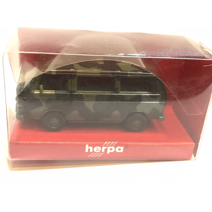 No Nuevo Microbus Volkswagen T3 Militar con camuflaje 1/87 4