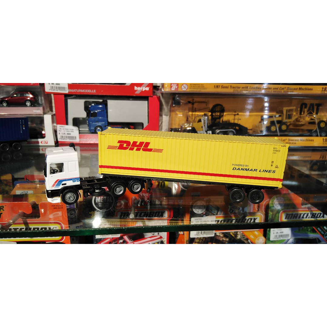  Tractomula Ho con contenedor de 20