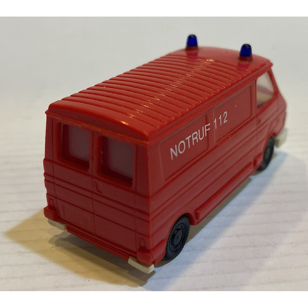 Carro coleccion No nuevo ambulancia de bomberos Ford Transit 1/87 H0 2