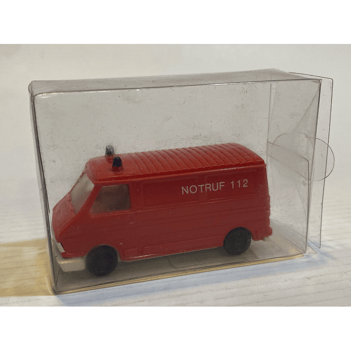 Carro coleccion No nuevo ambulancia de bomberos Ford Transit 1/87 H0 3