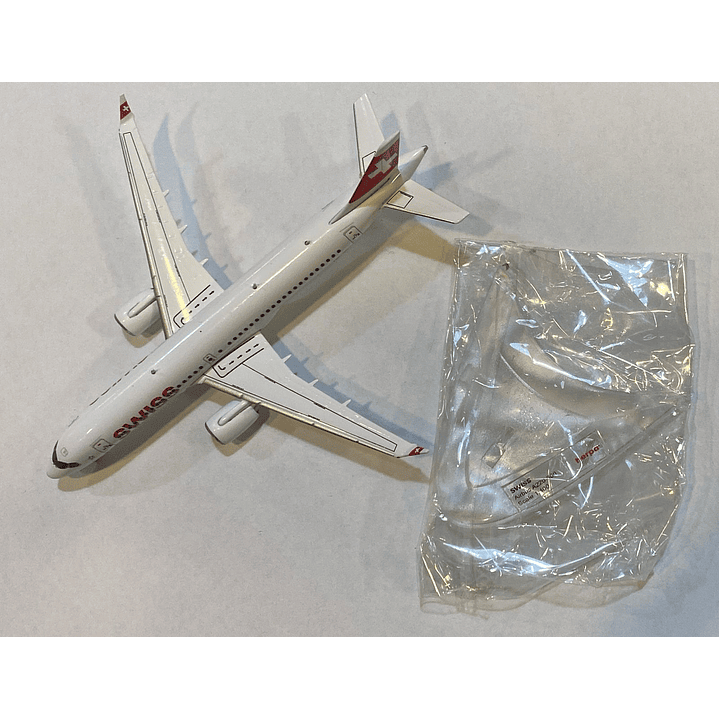 Avión Colección  No Nuevo A220-300 Swiss Air 1/500 4