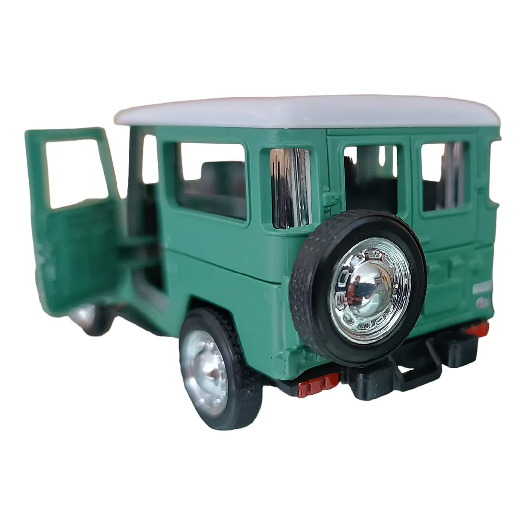 Carro Colección  Toyota Fj40 Verde 1/32 2