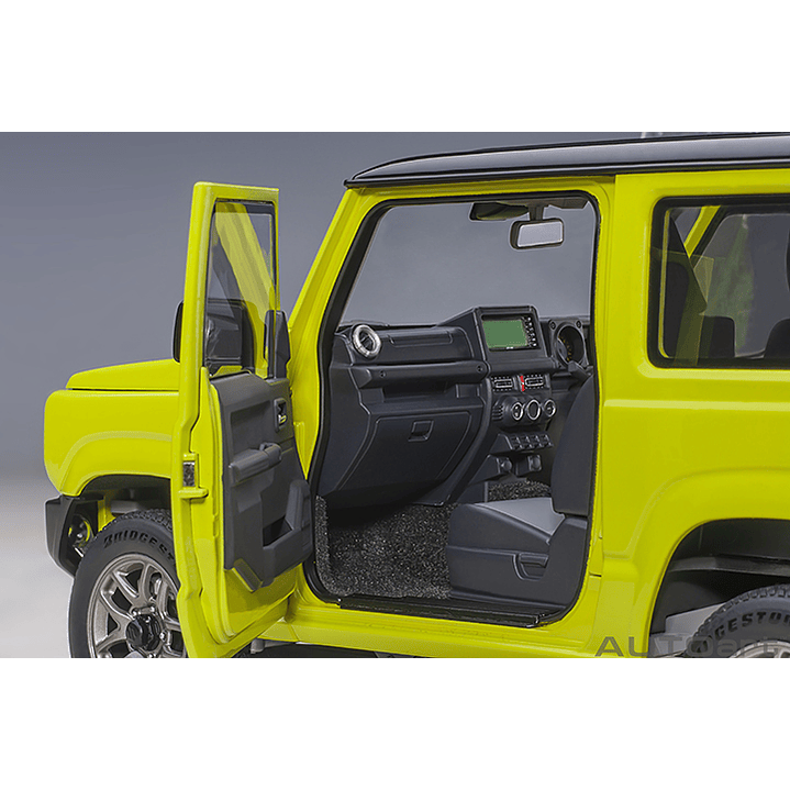 Carro Colección campero Suzuki Jimny 1/18 4