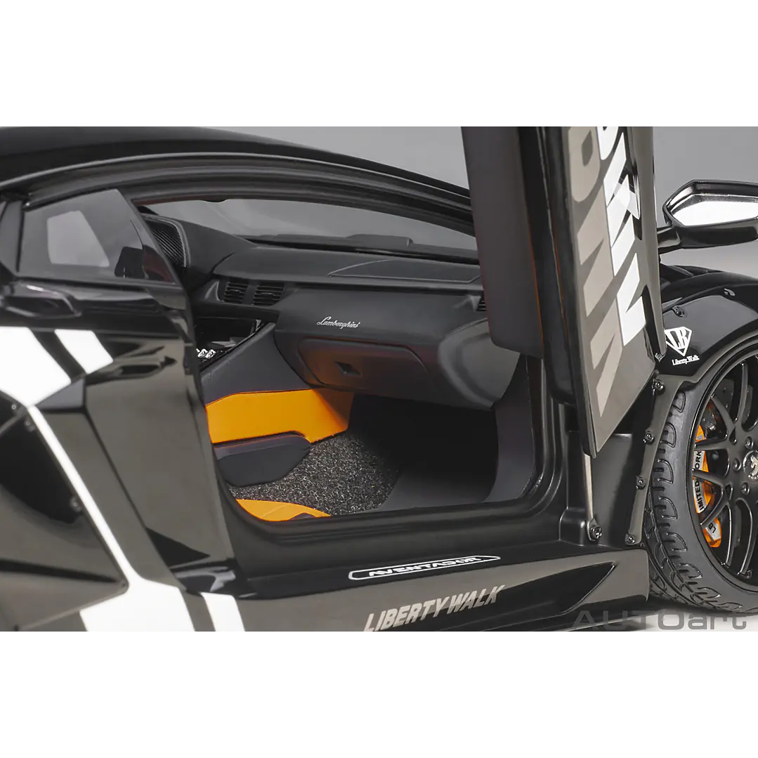 Carro Colección  Liberty Walk Lamborghini Aventa1/18 5