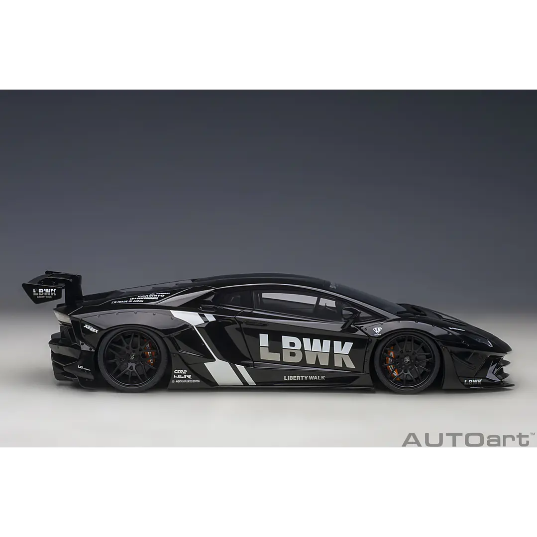 Carro Colección  Liberty Walk Lamborghini Aventa1/18 10