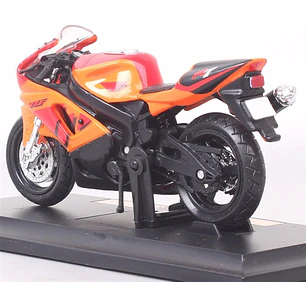 Motocicleta  Yamaha Yzf R7 Naranja 1/18