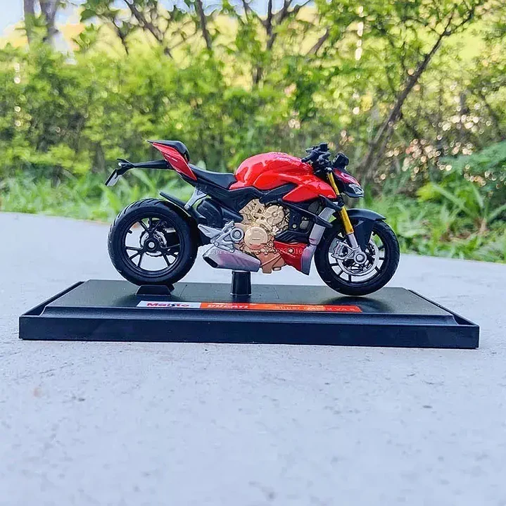  Motocicleta Ducati Super Naked V4 S Roja 1/18 5