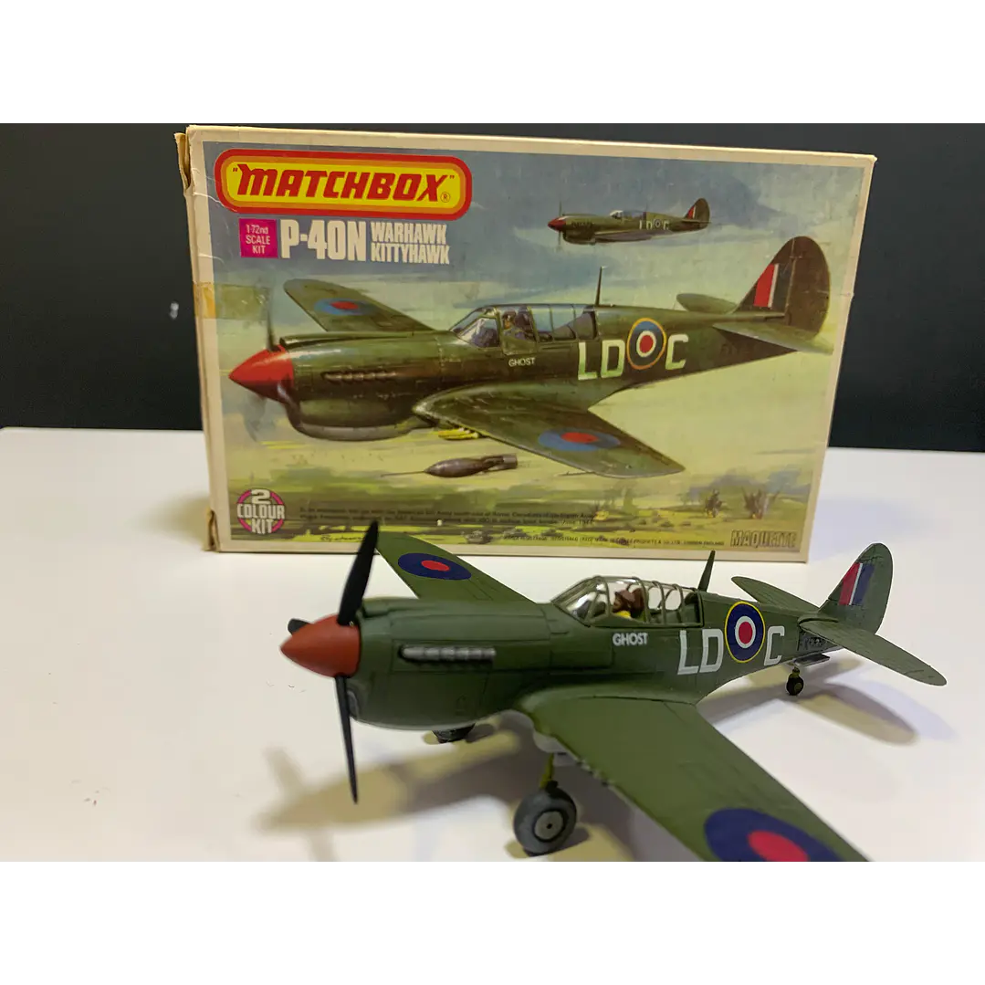Avión Colección  P-40N Warhawk Kittyhawk1/72 3