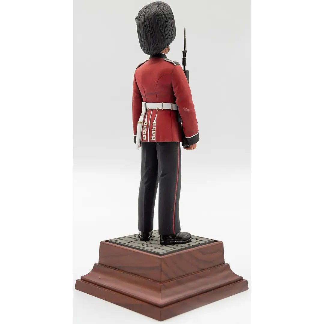 Figura Colección  No Nuevo Guardia Real Britanico1/16 2