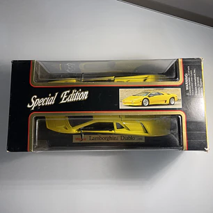 Carro Colección  No Nuevo Lamborghini Se 1994 Am1/18