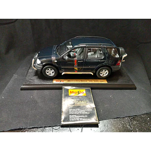 Carro Colección  No Nuevo Mercedes benz ml 320 1997 1/18