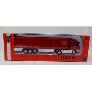   Tractomula Iveco Ferrari 1/87