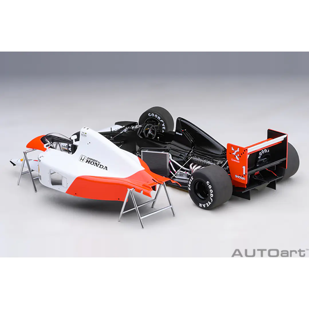 Carro Colección   MCLAREN HONDA MP 4/6 JAPANESE GP 1991 A. SENNA #1 1/8 3