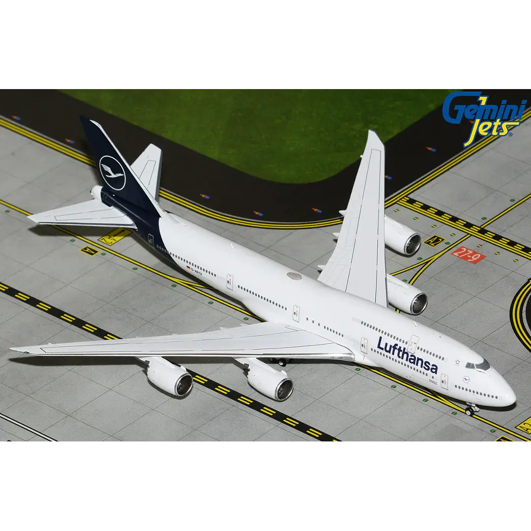Avión Colección  Lufthansa Boeing 747-8  1/400 1