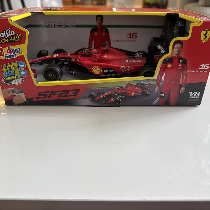 Carro Colección  R/C Ferrari Sf-23 2023 Leclerc 1/24 2