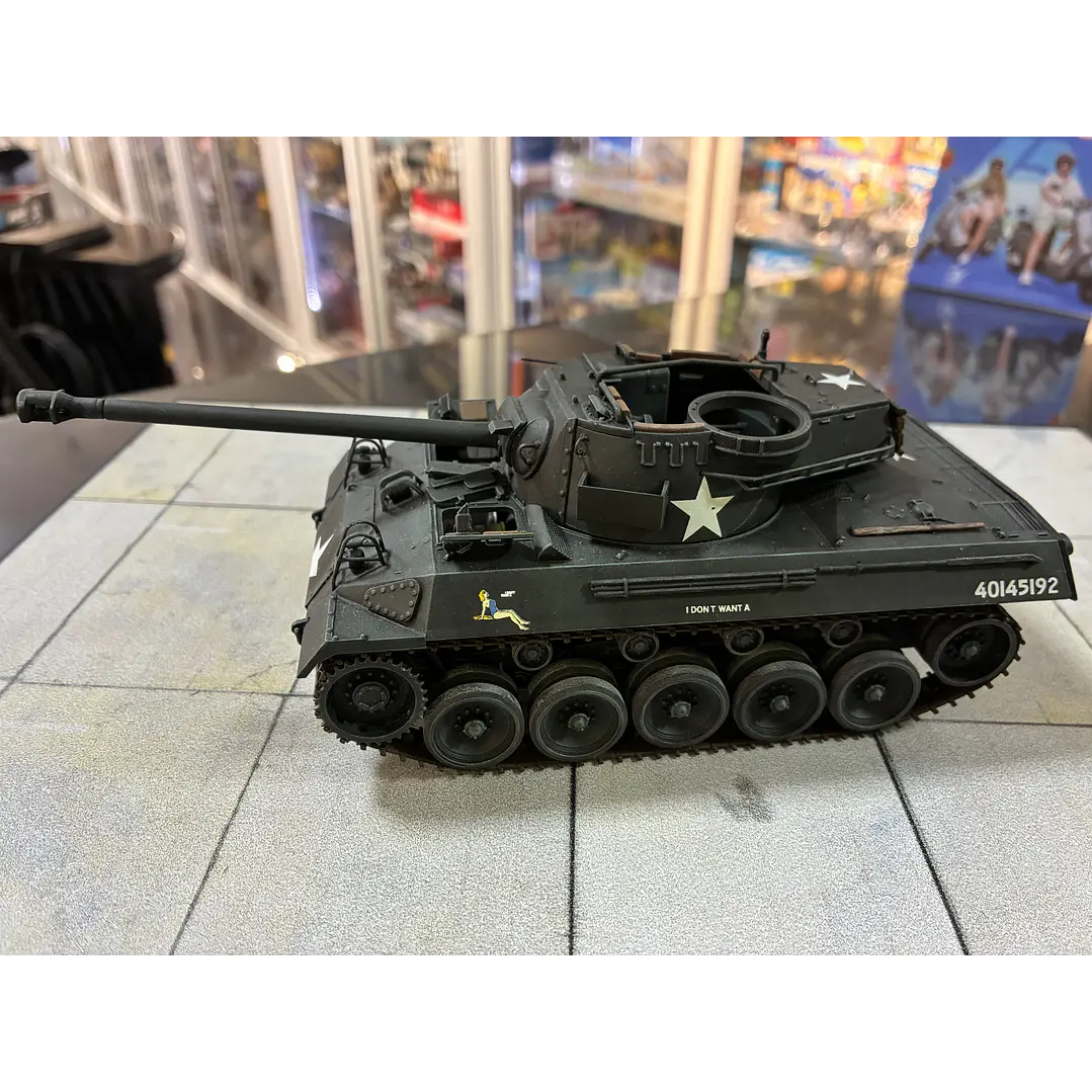 modelo armado y pintado  Tanque M-18 Hellcat 1/35 academy 1