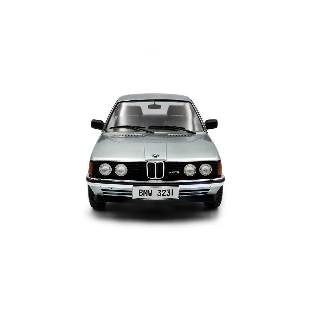 Carro Colección  Bmw E21 323I En Azul Safiro1/18 2